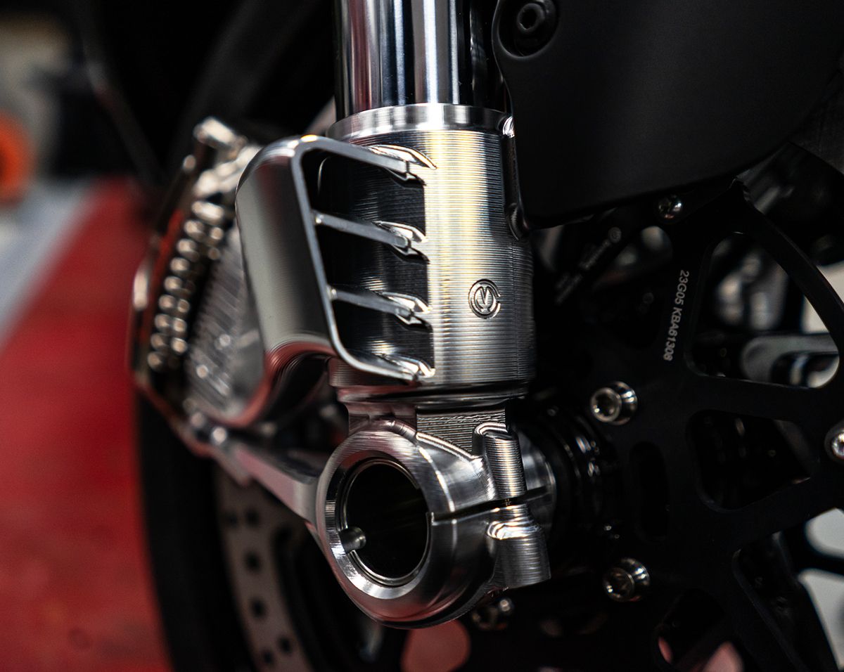 Motocorse 108mm (OE) Billet Fork Lowers (Caliper mounts) With Integrated Caliper Brake Ducts for Marzocchi For Ducati Diavel V4