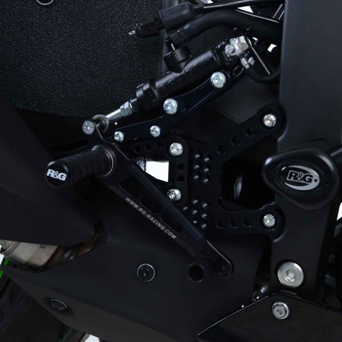 R&G Racing Rearsets for Kawasaki ZX636 (road & race shift) '19-'22