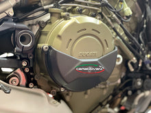 Carbonvani - Ducati Panigale V4 / S (22-24) and V4R (23-24) Carbon Fiber DP Style Clutch Cover